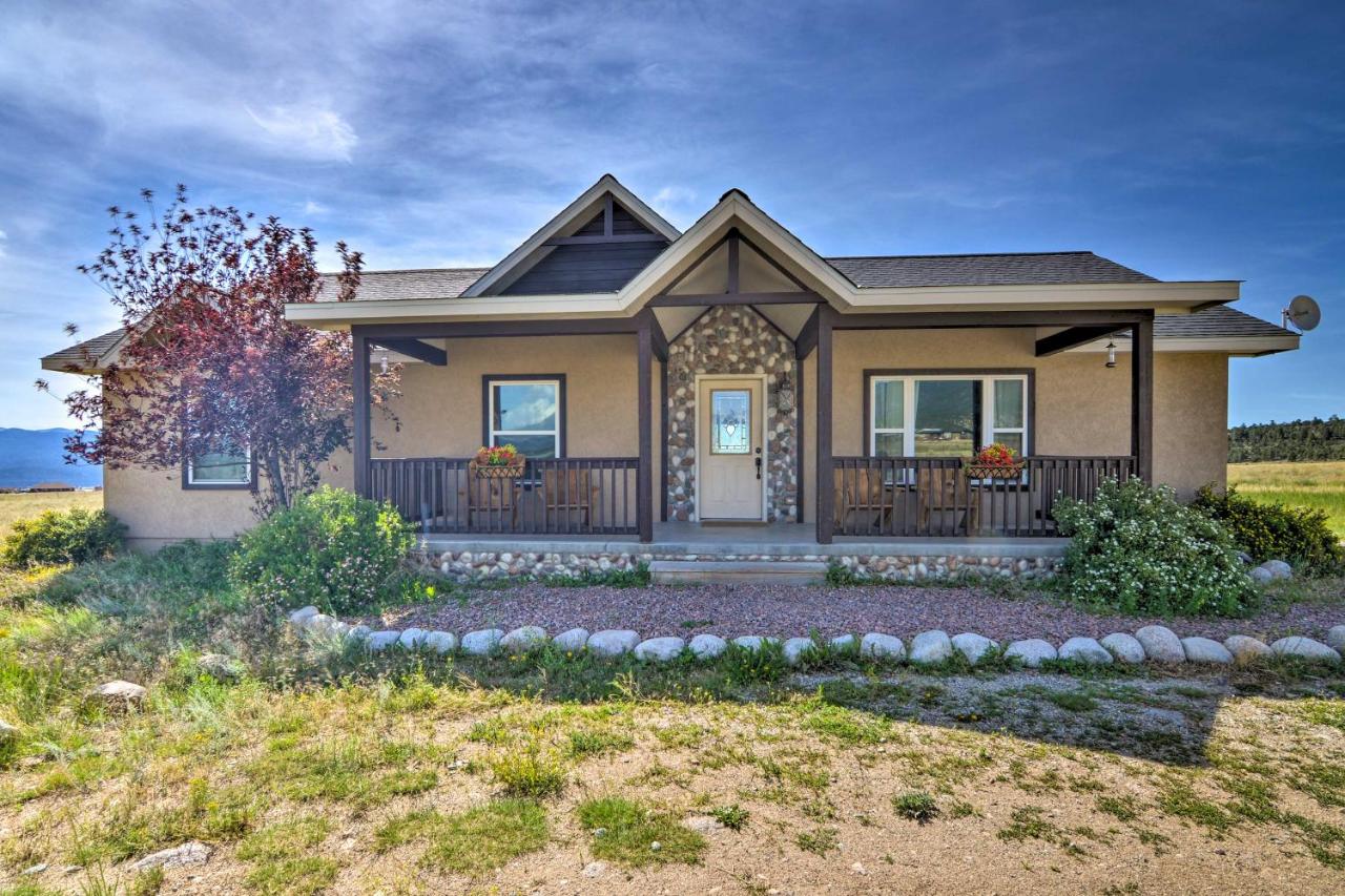 2 Mi to Hot Springs: Nathrop Gem w/ Fire Pit - B&B Nathrop (historical)