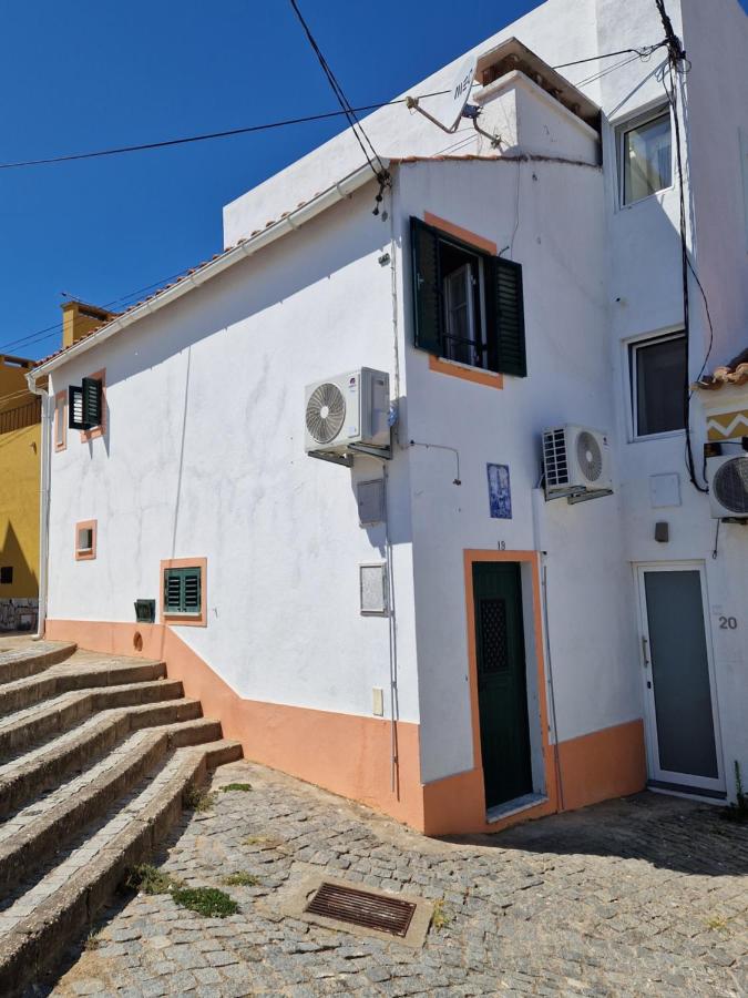 T1 Centro Montargil - Bed and Breakfast Montargil