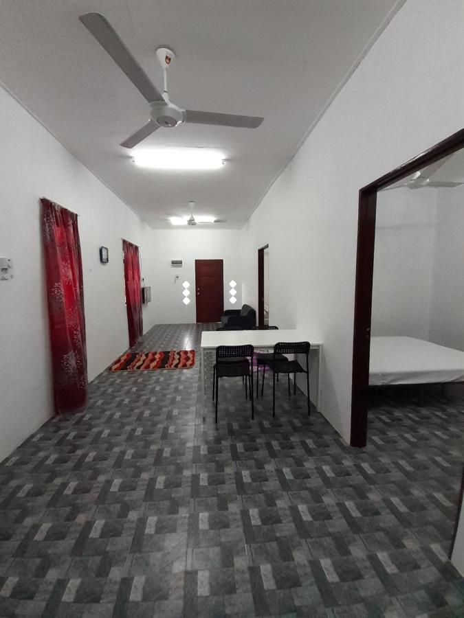 Homestay Idaman B B with 2 room aircond 2 Quen Bed and Not Sharing Room -Privacy - B&B Kuala Terengganu