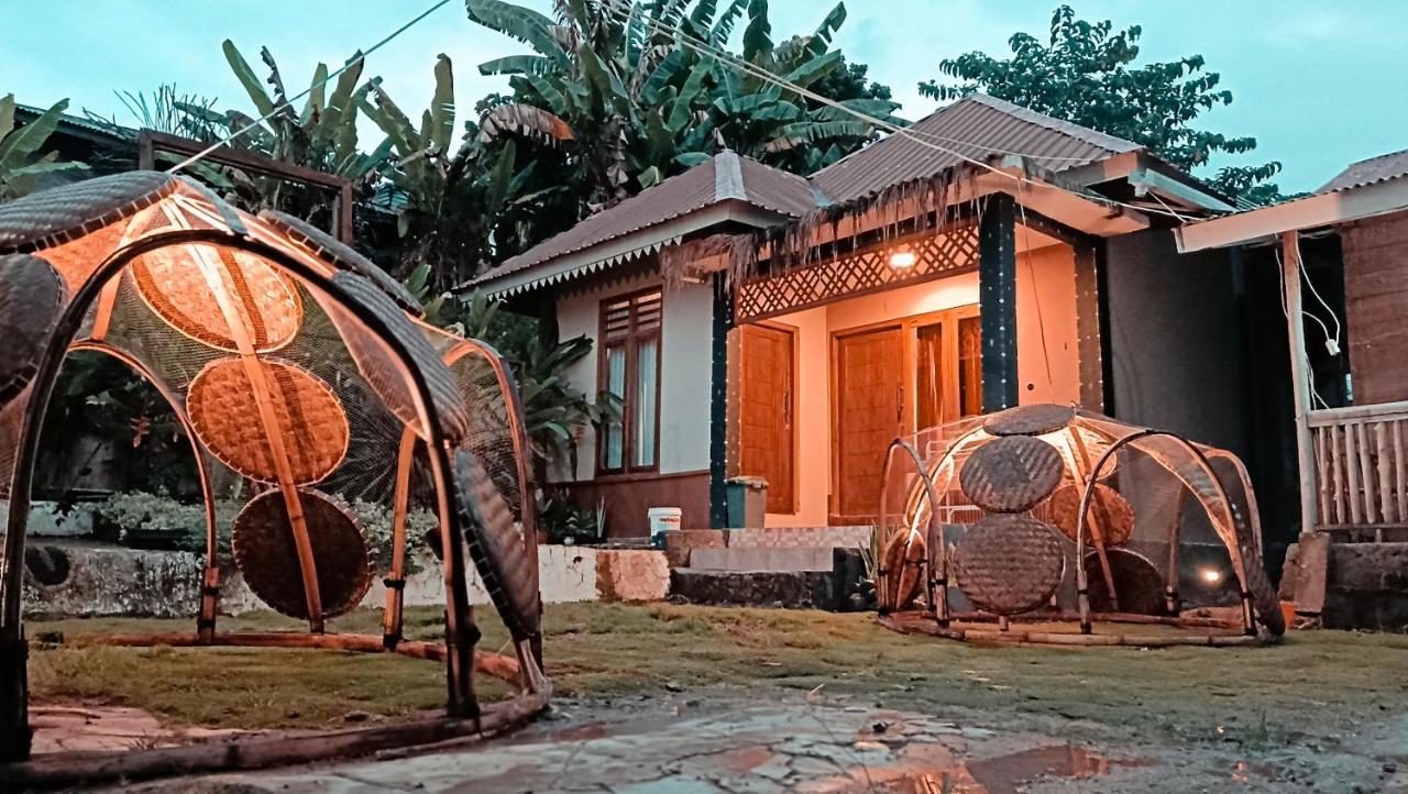 Lontart Guesthouse - Chambres d’hôtes Nggorang