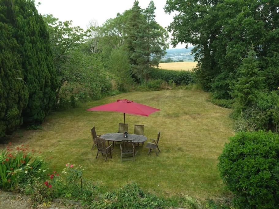 Avryn - Delightful 3 bedroom cottage with stunning vistas - B&B Mainstone