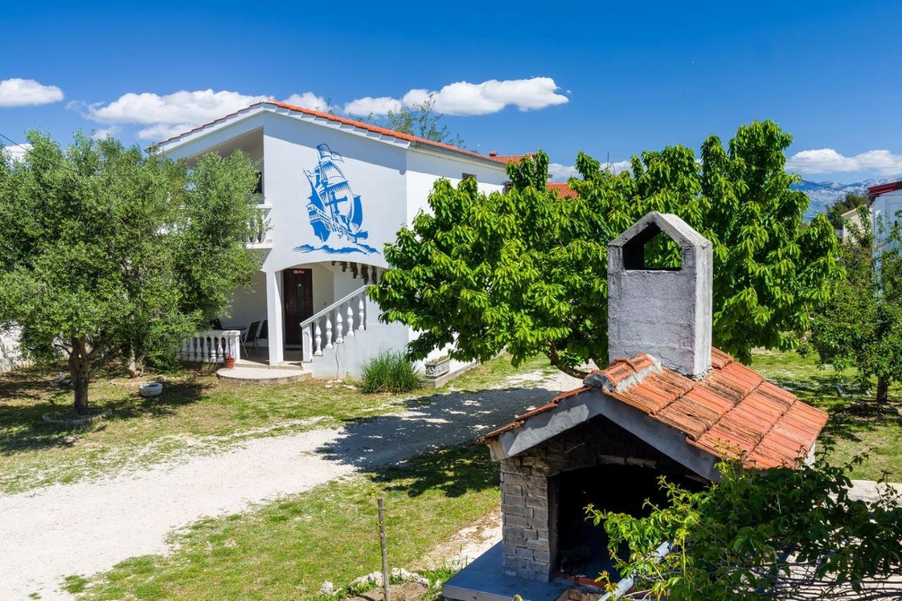 B&B Nona - Apartments with a parking space Nin, Zadar - 5857 - Bed and Breakfast Nona