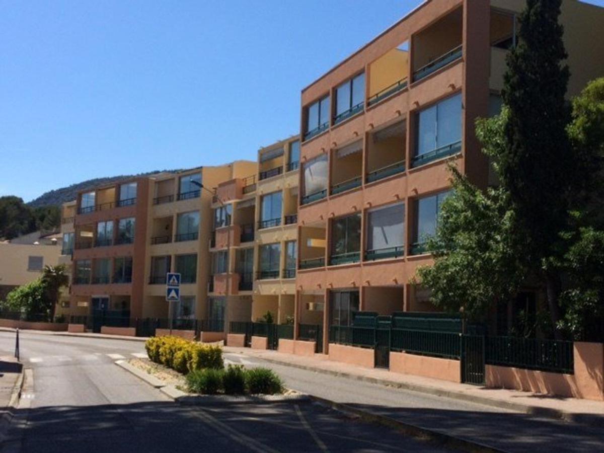 Charmant studio climatisé en rez-de-jardin, proche plage, avec garage privé à Cavalaire-sur-Mer - FR-1-226B-116 - Chambres d'hôtes Cavalaire-sur-Mer