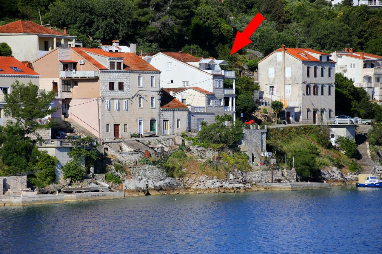 B&B Račišće - Apartments by the sea Racisce, Korcula - 4360 - Bed and Breakfast Račišće