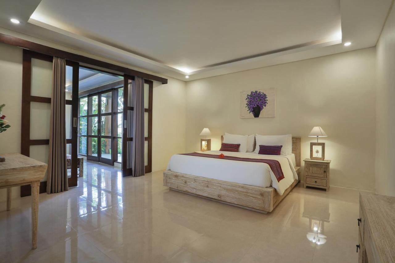 Suite with Garden View