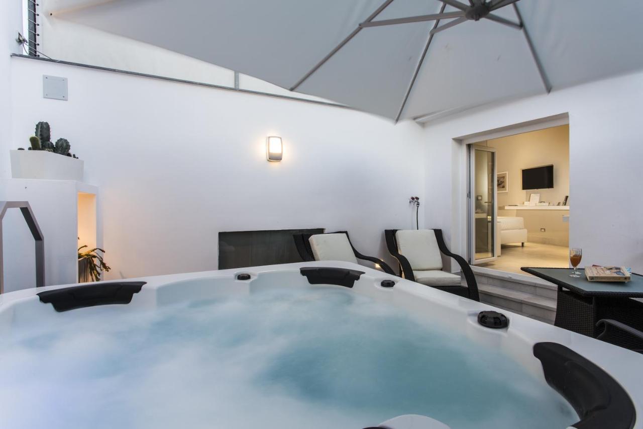 Luxury Suite with Spa Bath and Terrace