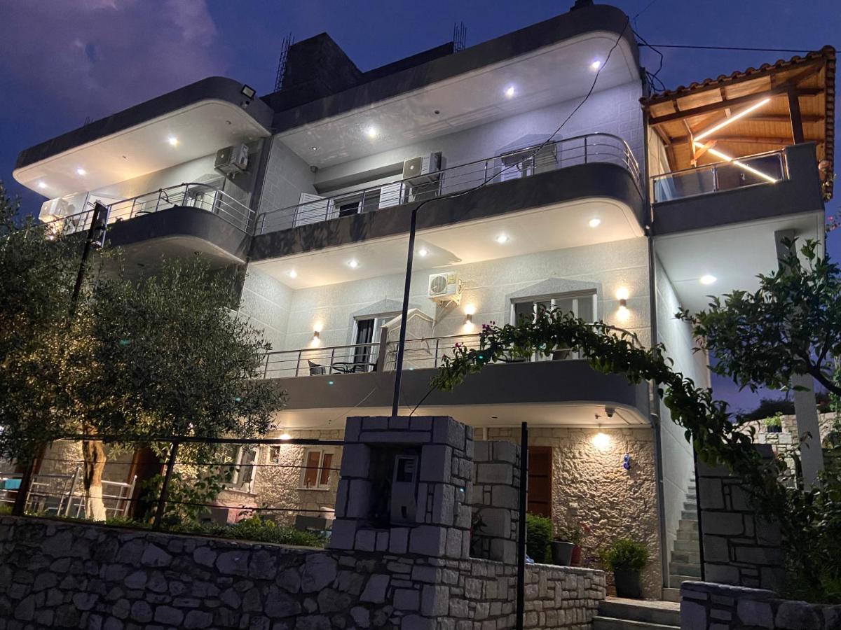 Villa Bodini Himare - B&B