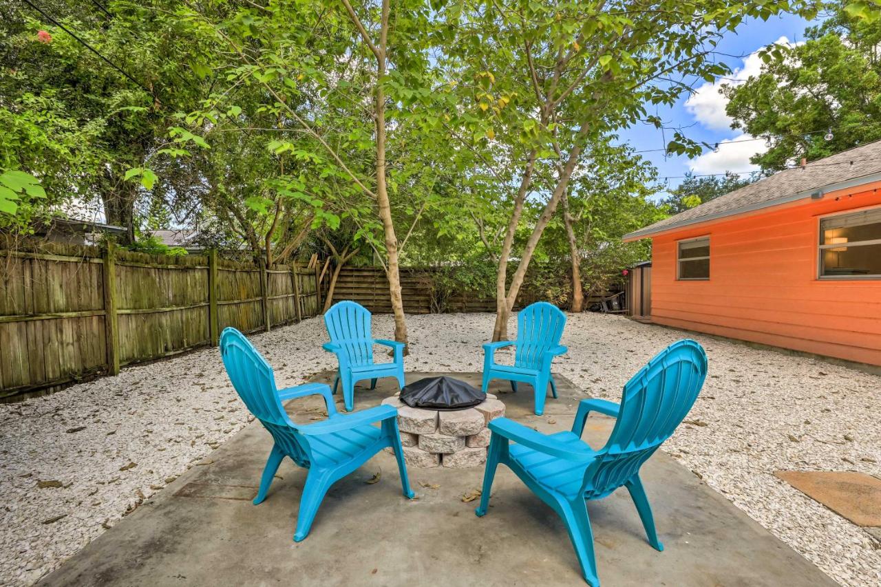 B&B Sarasota - Boho-Chic Sarasota Hideaway Yard and Fire Pit! - Bed and Breakfast Sarasota