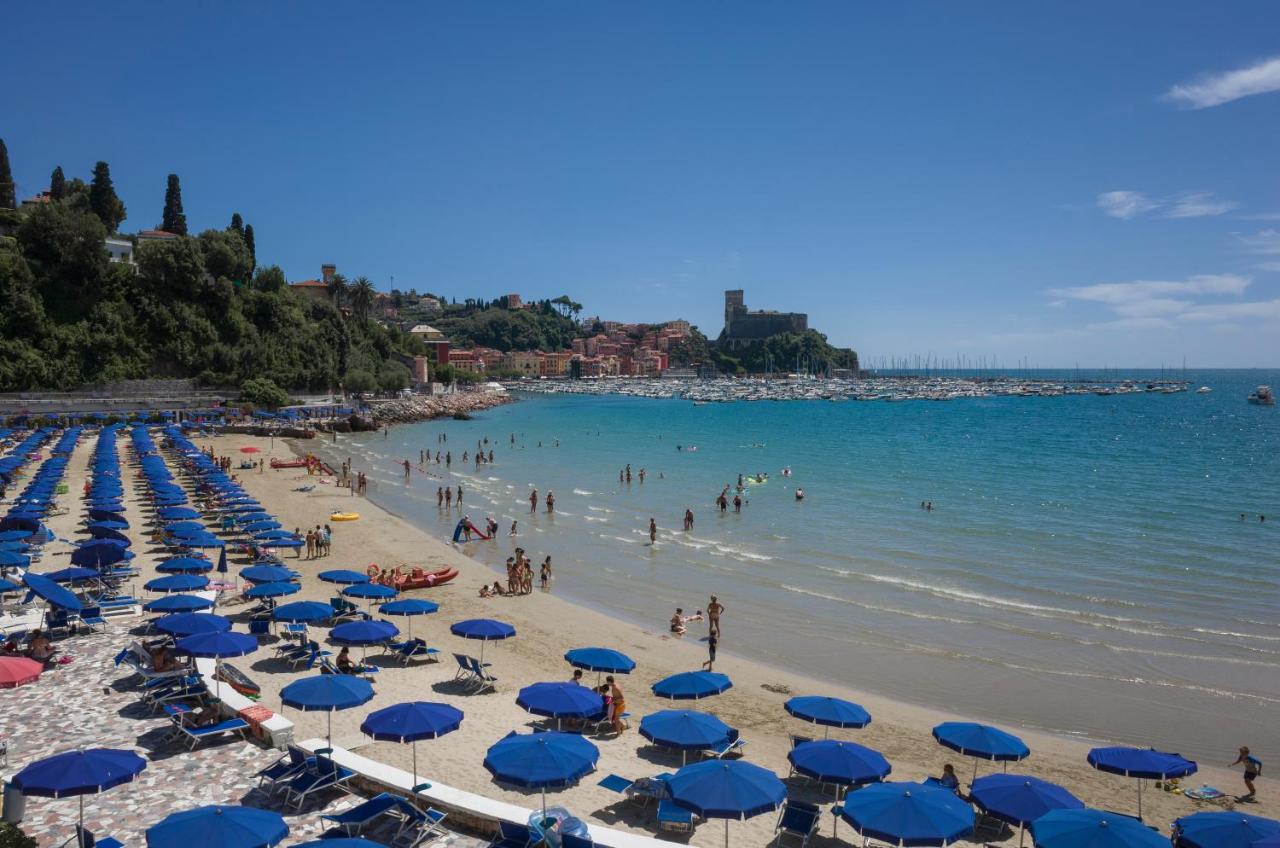 Casa Norb Lerici - with Private Parking - B&B