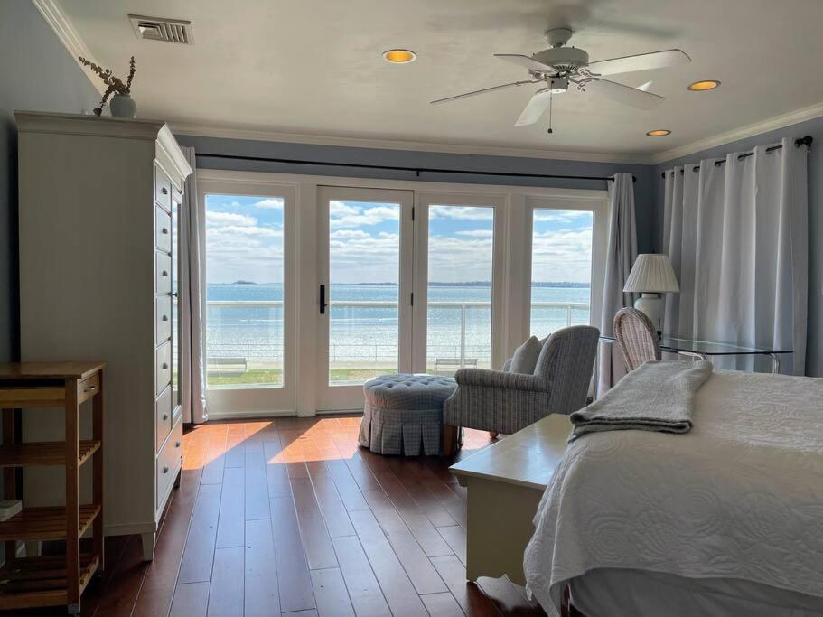 Egg Rock House - 4BR, 4.5BA - Modern Oceanfront - Bed and Breakfast Swampscott