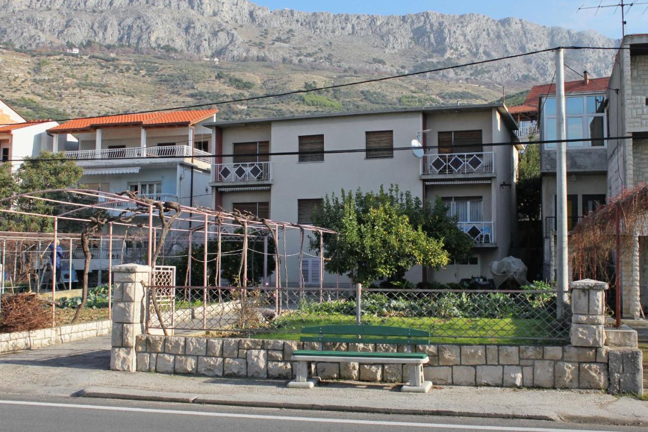 B&B Sumpetar - Apartments by the sea Sumpetar, Omis - 5983 - Bed and Breakfast Sumpetar