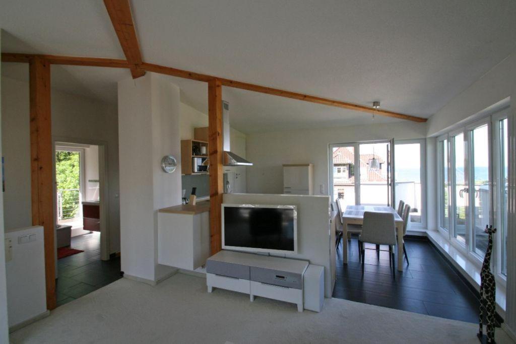 Villa am Meer Penthouse - B&B Ostseebad Nienhagen