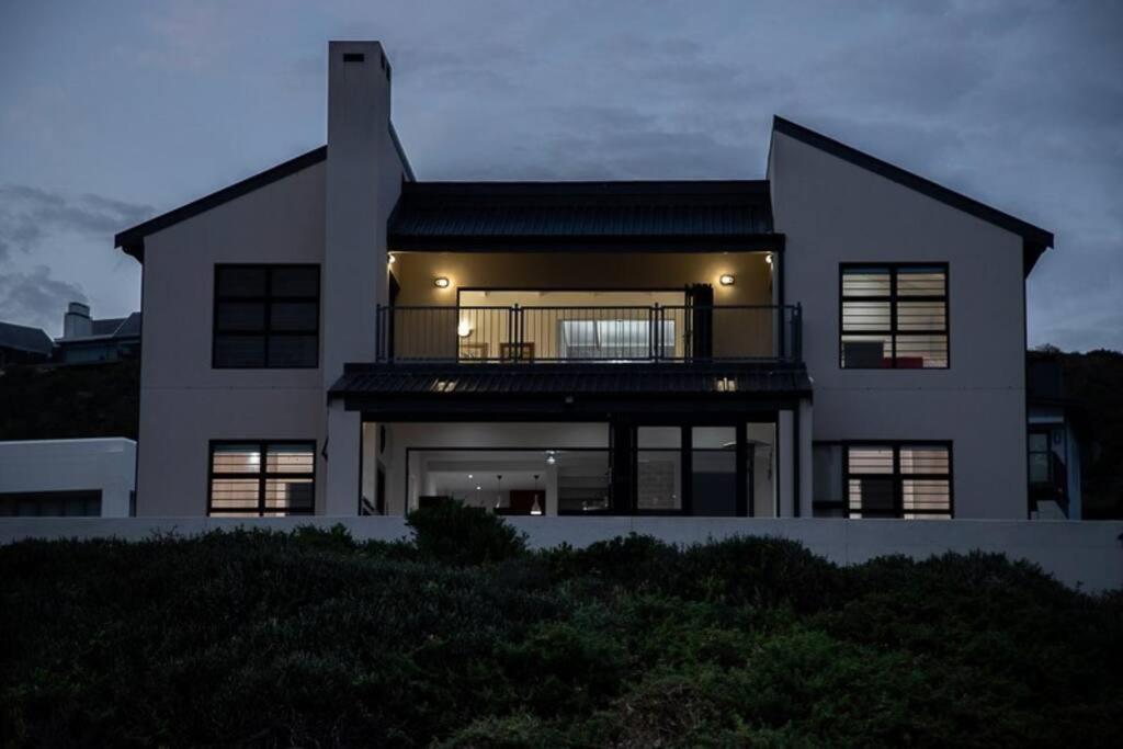 B&B Yzerfontein - Pearl Haven, beach house with magnificent views! - Bed and Breakfast Yzerfontein