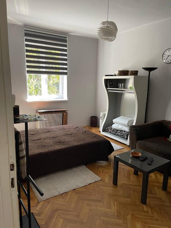 B&B Miskolc - Downtown Apartman - Bed and Breakfast Miskolc