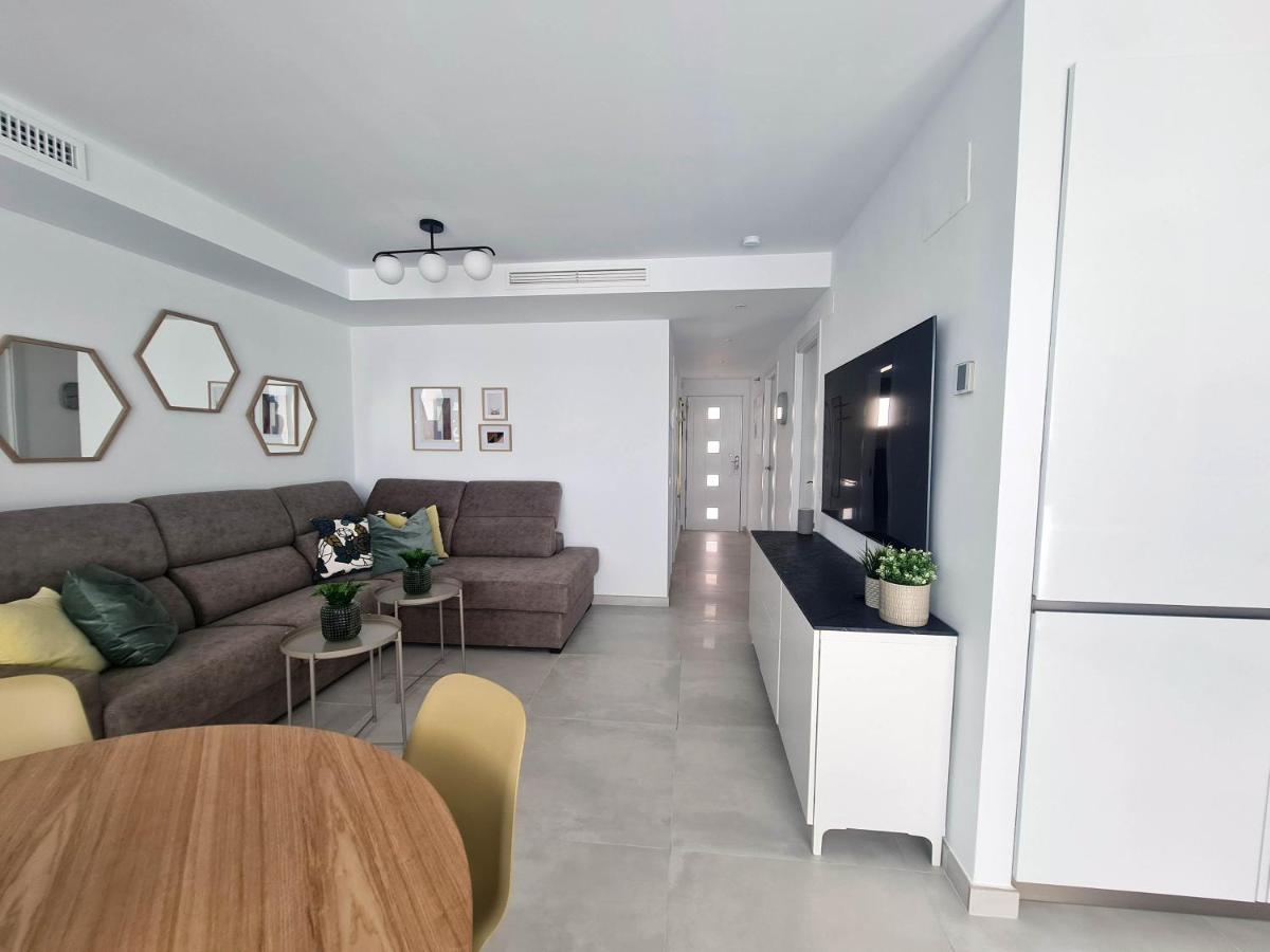 Brand new Exclusive apartment, 100 meter from the Beach - Ferienwohnung