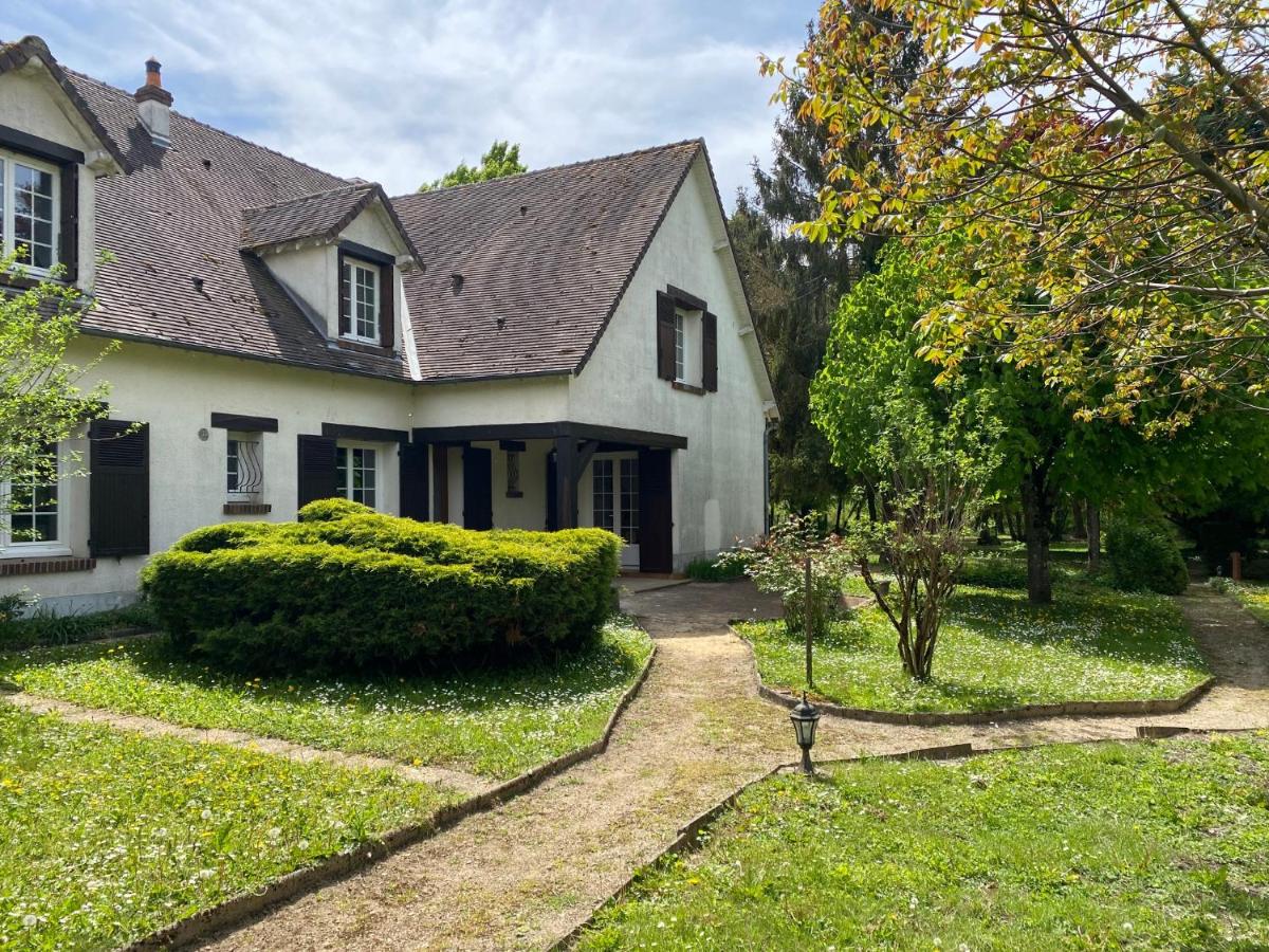 Maison de campagne familiale sur la route des Châteaux - B&B