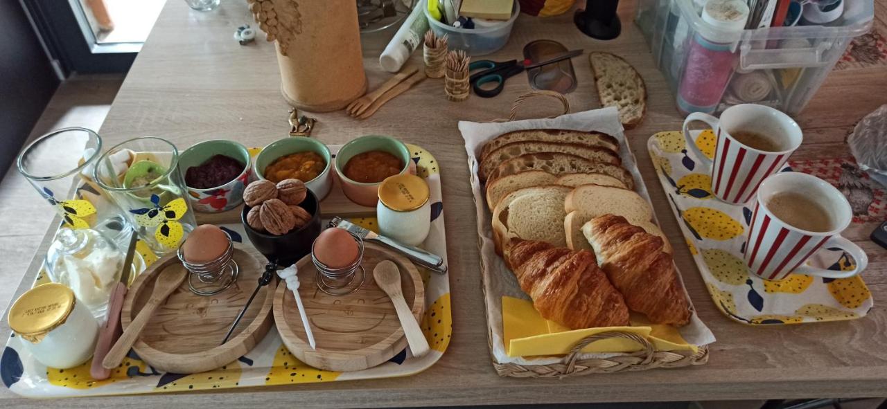 Le Gîte du Chat Nature et Calme à la campagne - B&B Villeneuve-de-Marc