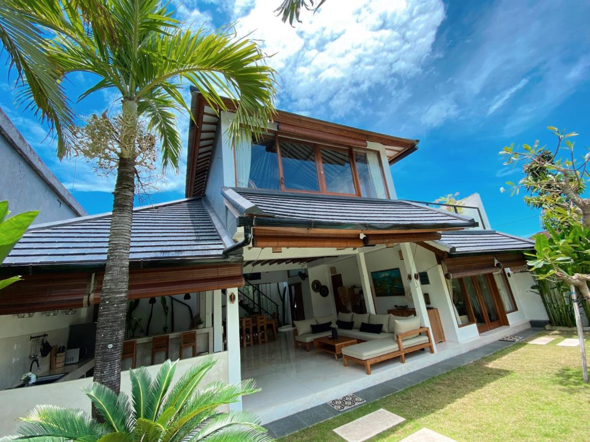 Villa Ruby - 3 Bedroom private Villa with a pool - B&B Canggu