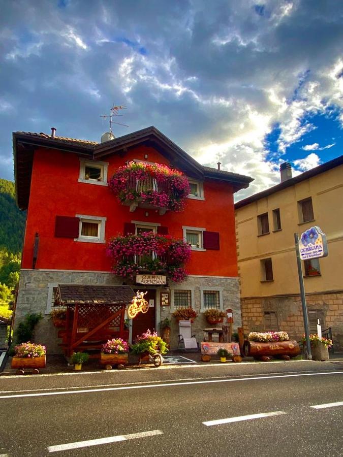 B&B Temu - Garni La Genziana - Bed and Breakfast Temu