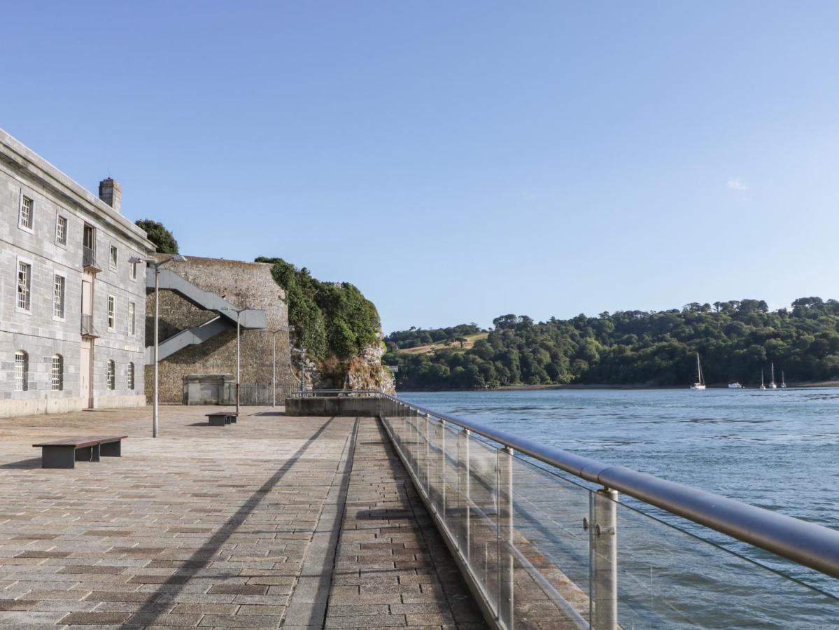 Clarence Riverside, Royal William Yard - B&B