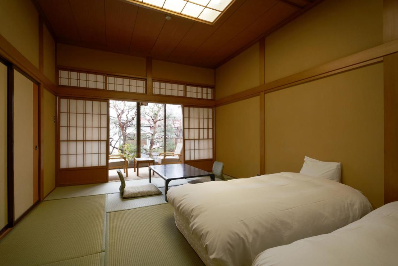 Japanese-Style Superior Room with Bed with Garden View