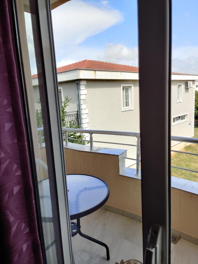 Apartment with Garden View