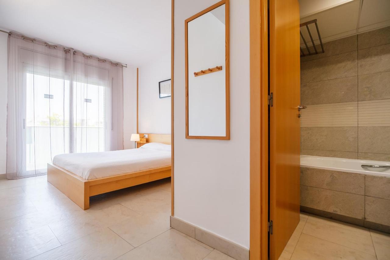 Apartment mit 2 Schlafzimmern und Poolblick