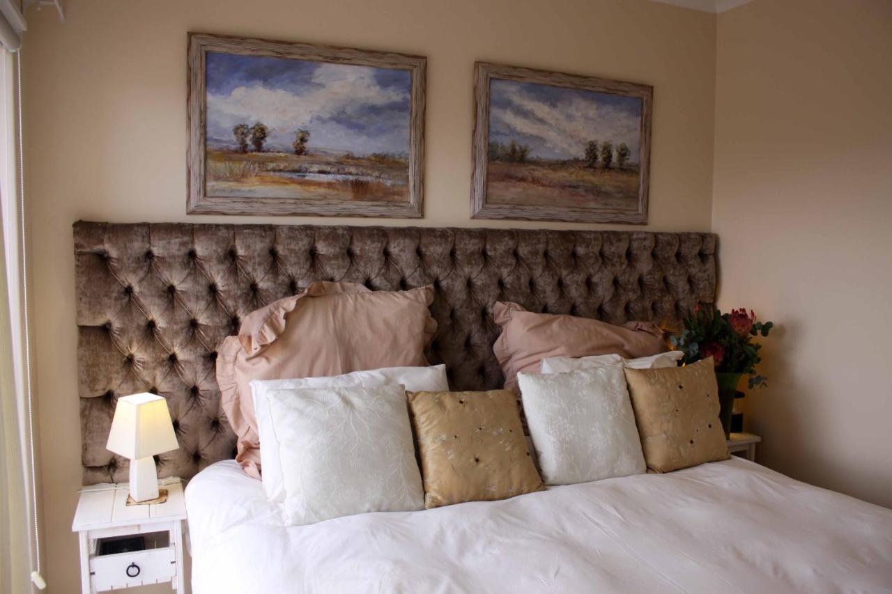 B&B Gansbaai - Blougans B&B - Bed and Breakfast Gansbaai