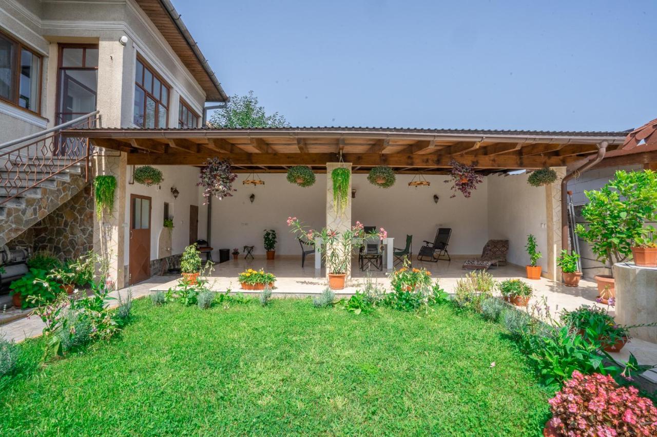 B&B Alba Iulia - Doi Bujori - Bed and Breakfast Alba Iulia