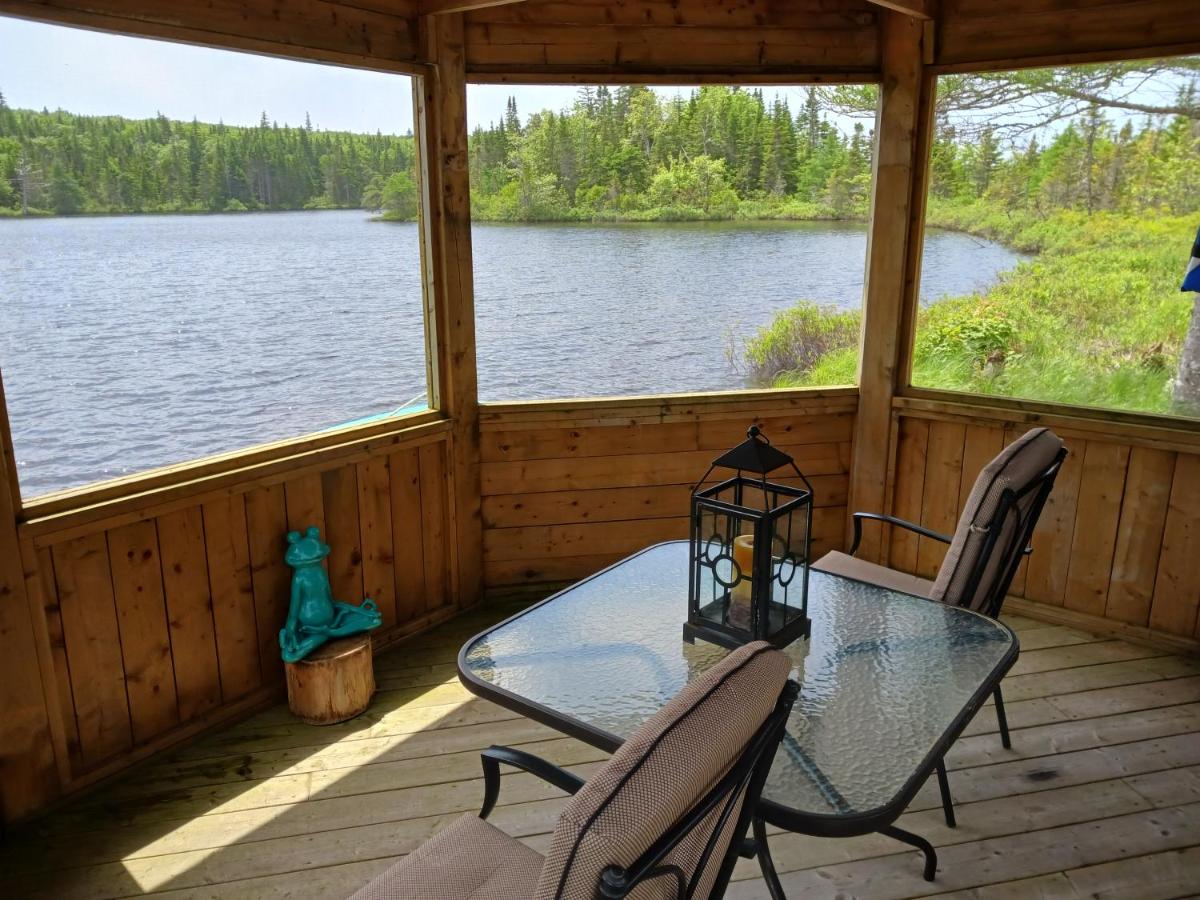 Fiddler's Lake Escape - Bed and Breakfast Gabarus