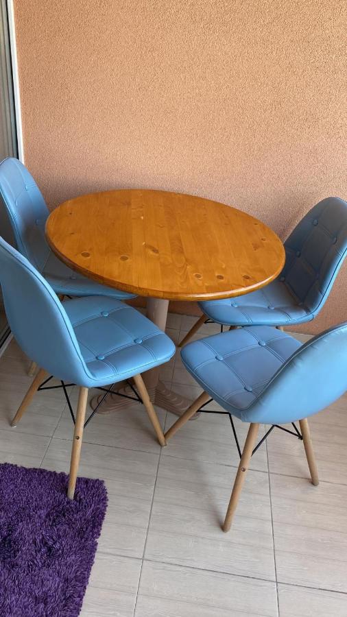 Happy Time 1 - B&B Petroşani