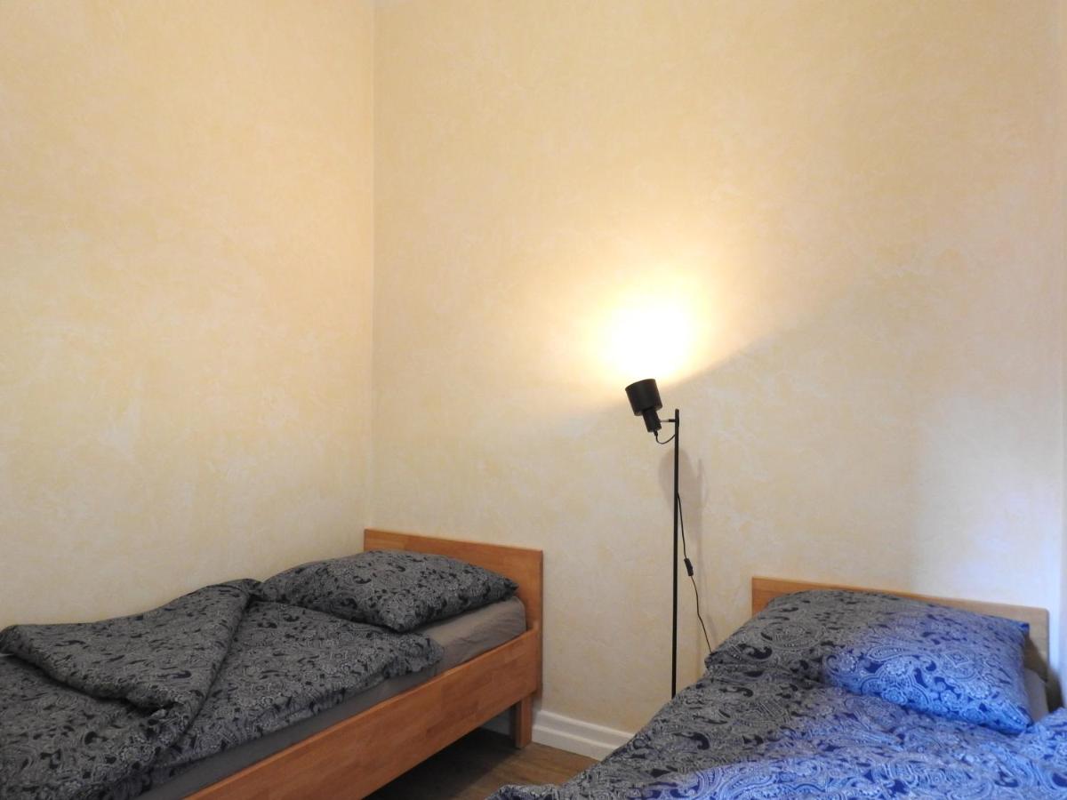 Two-Bedroom Apartment - Karl Wezel