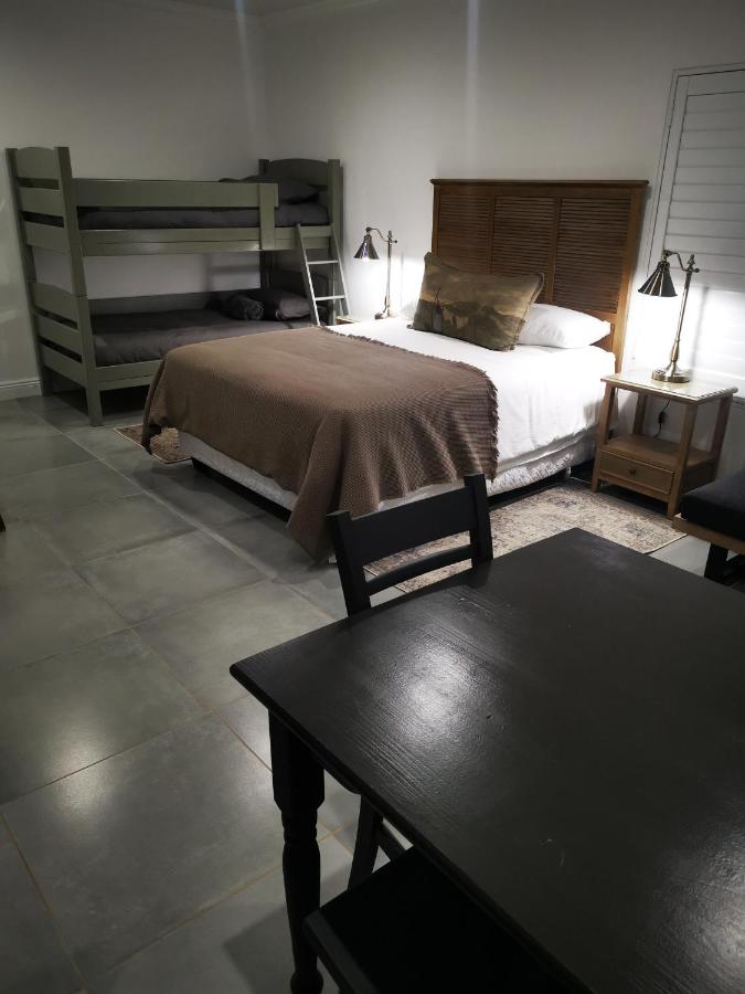 10 Jock Meiring Guesthouse Unit 3 - Ferienwohnung