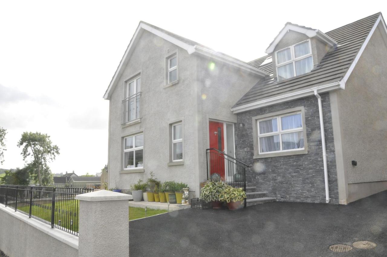 B&B Ballycastle - Hillside Luxury Bed & Breakfast - Bed and Breakfast Ballycastle