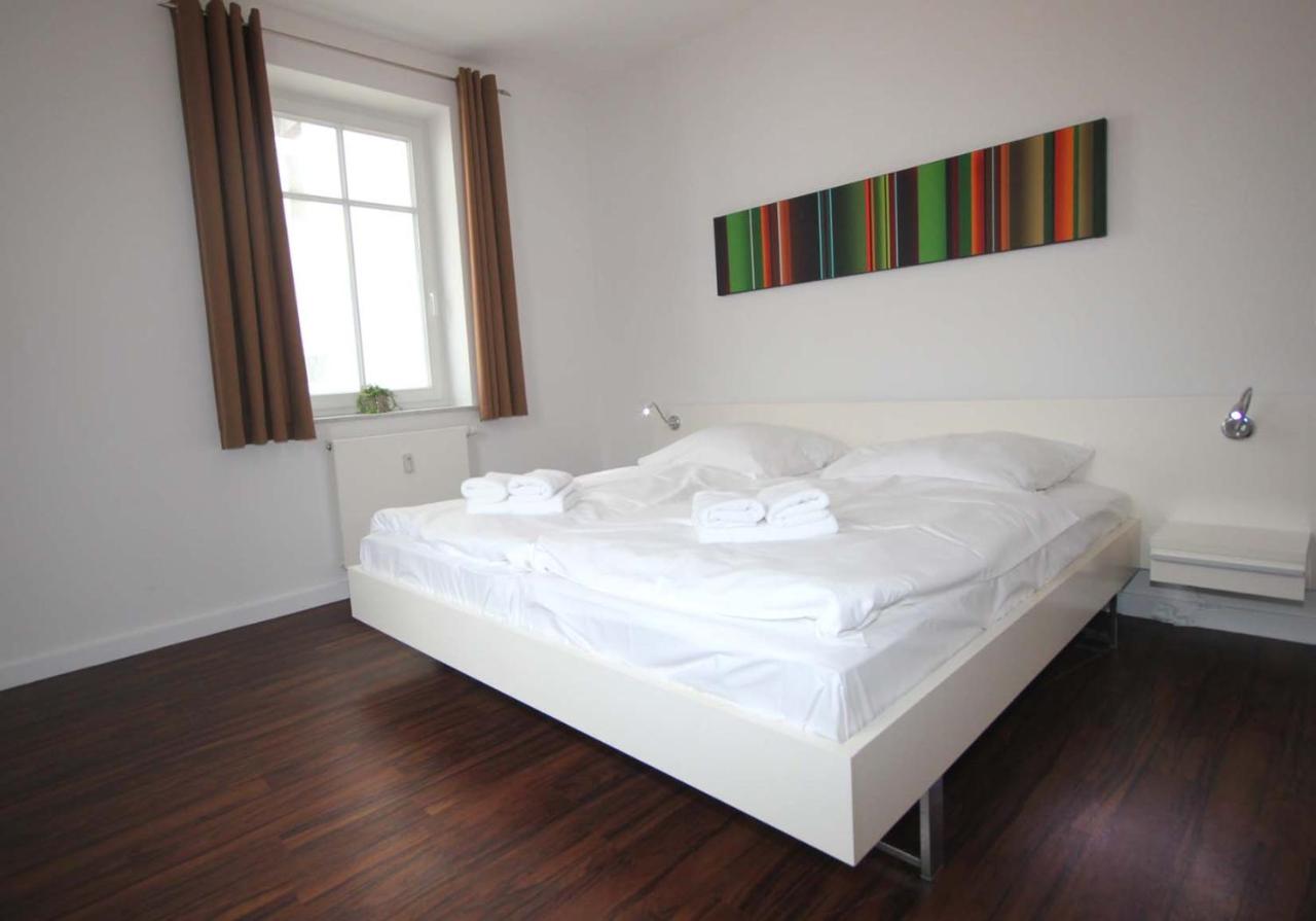 One-Bedroom Apartment 1RB8