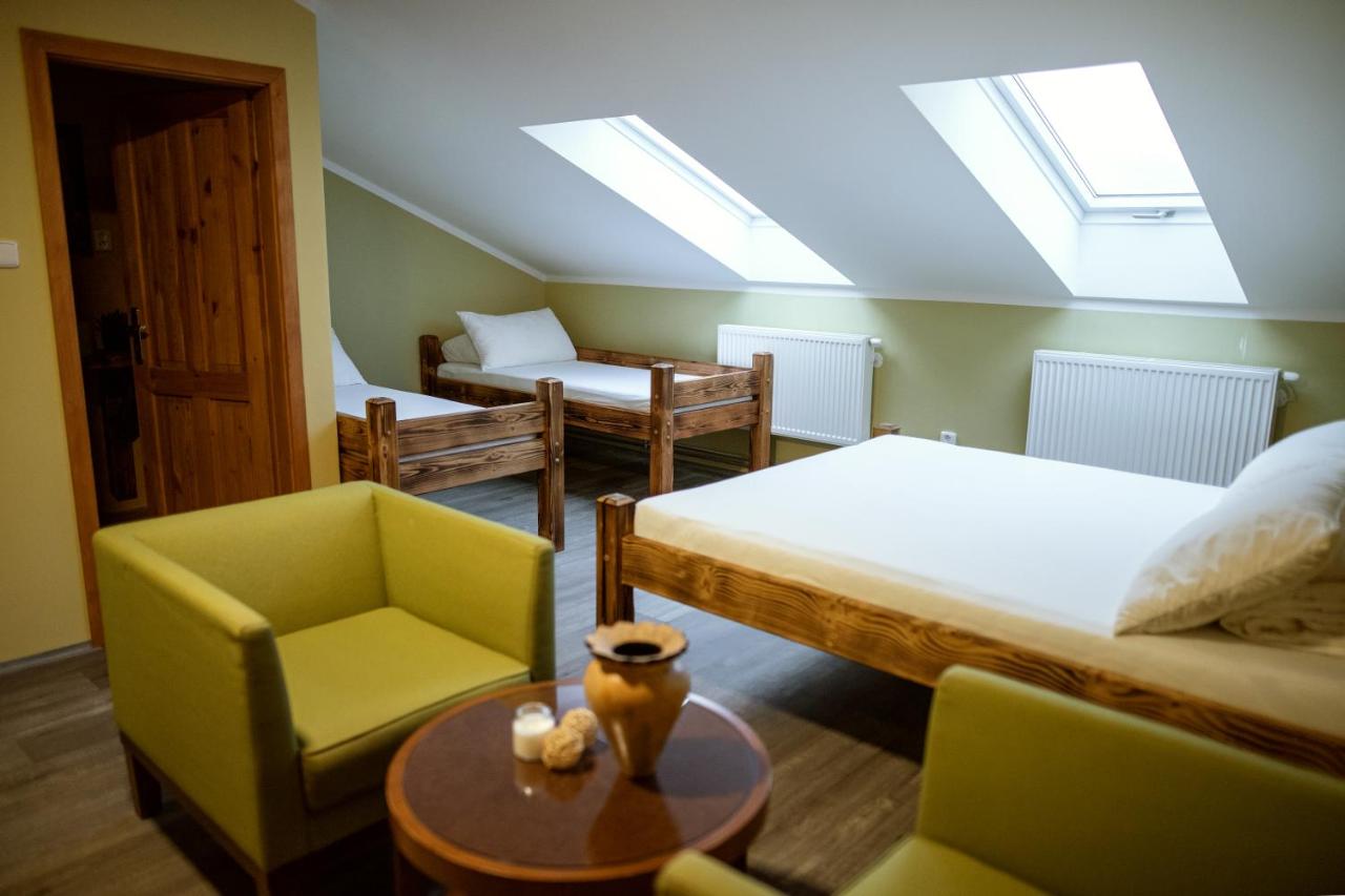 Camera Quadrupla Standard 