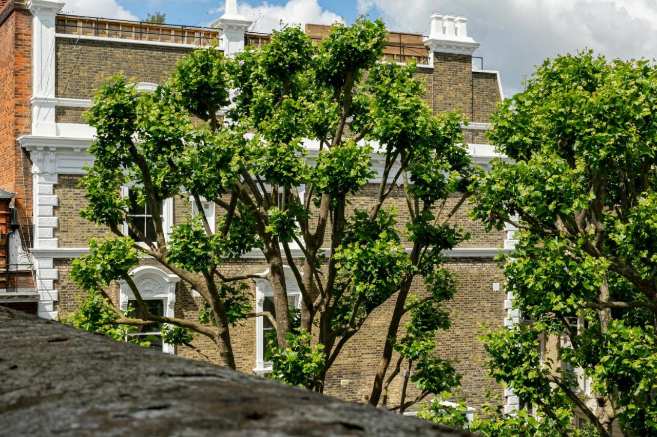 PenthouseStays Notting Hill - Spacious 3 Bedroom King Bed Apartment - near Portobello Road & Kensington High Street - Chambres d'hôtes Londres