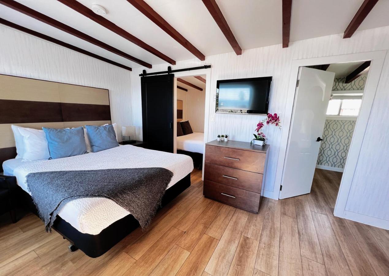 Oceanside Villa with Kitchenette, 2 Queen Beds