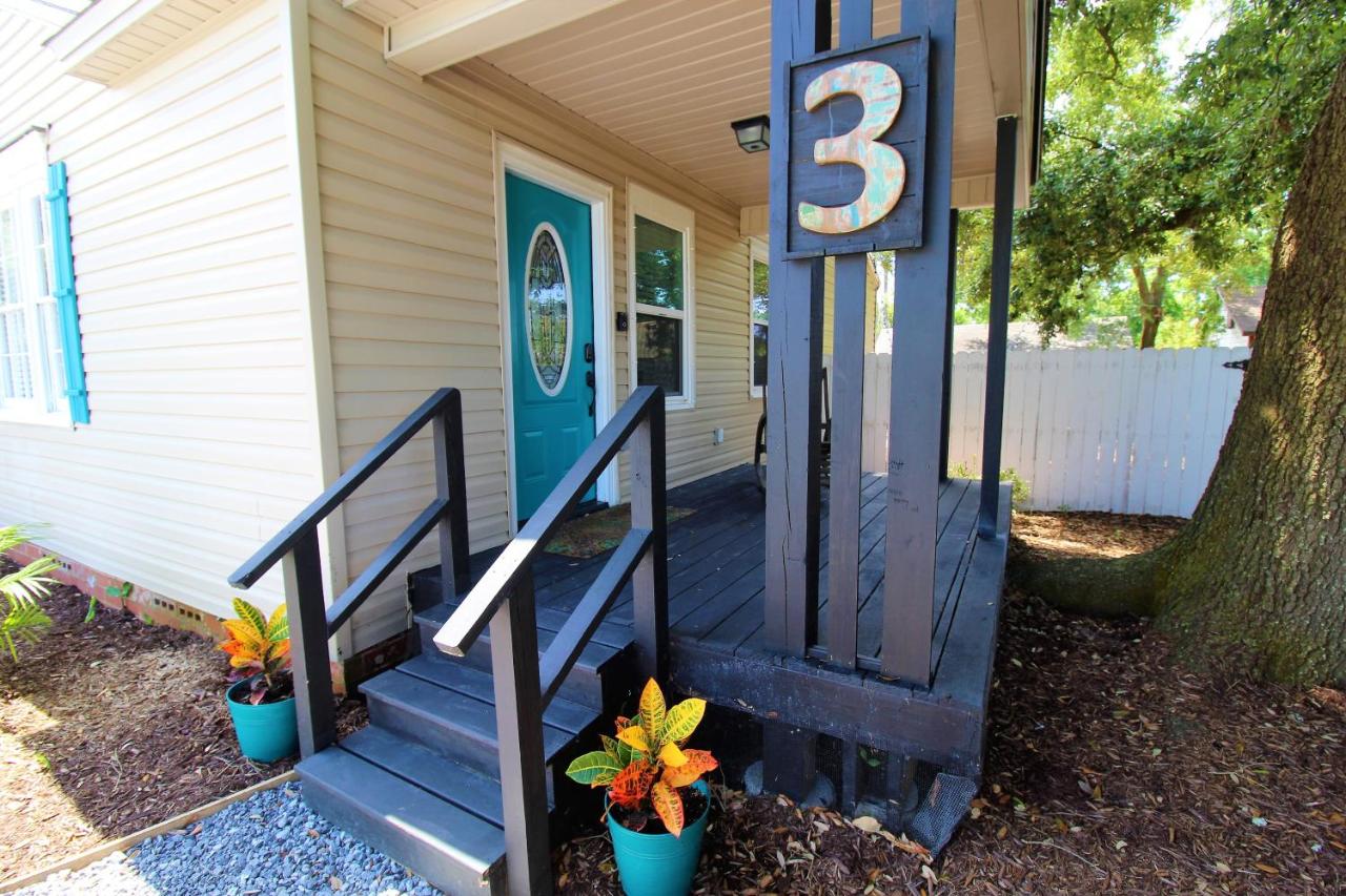 B&B Pensacola - Beachy Bungalow for Family Fun! Walk to beach! - Bed and Breakfast Pensacola