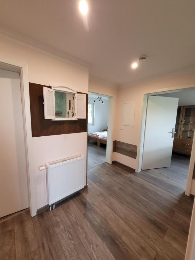 Apartment mit Terrasse