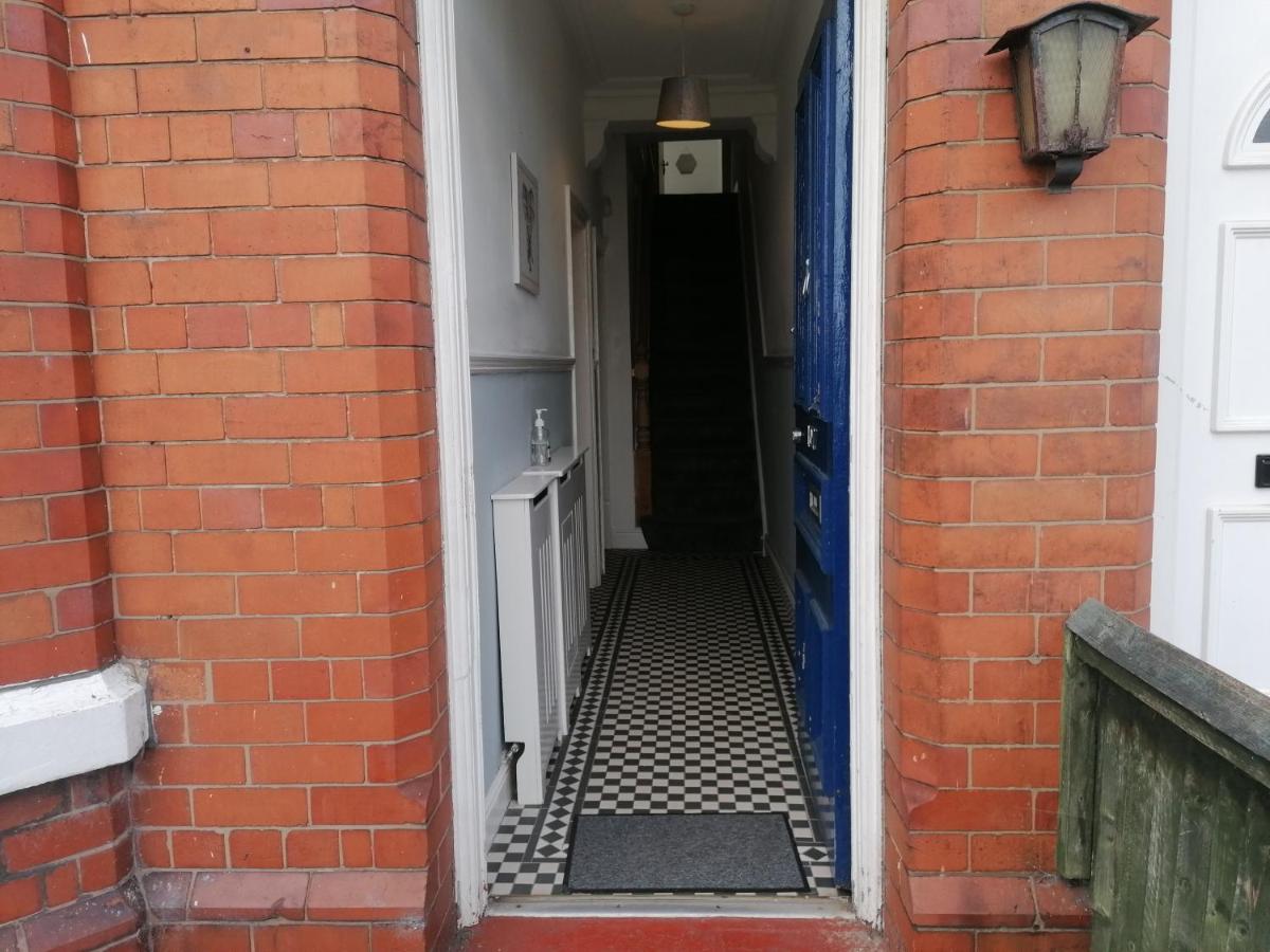Ermine Rd Hoole - Period Victorian House by Rework Accommodation - Chambres d’hôtes