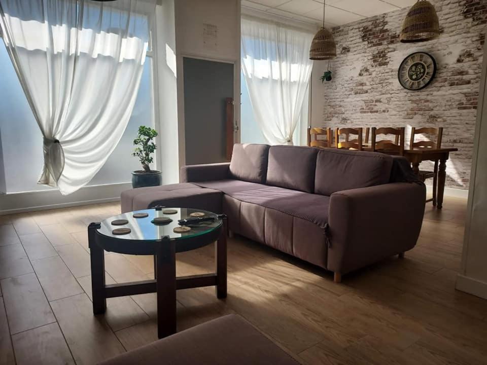 La Sweet du Globe Maubeuge - Bed and Breakfast