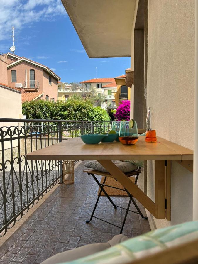 ALMAREDASEDY1-Appartamento 50m dalla spiaggia con posto auto - B&B