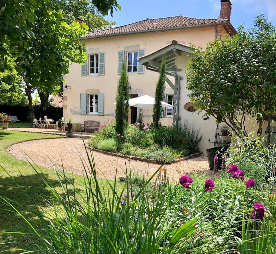 LA PARENTHÈSE - B&B Saubrigues