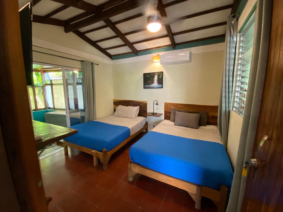 Quadruple Room with Private Bathroom