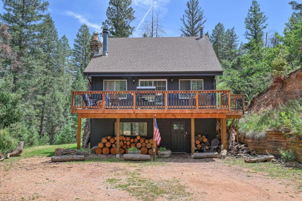 Cozy Mountain Cabin in Cascade - B&B