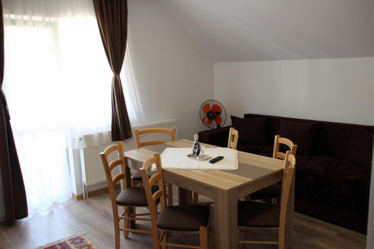 Appartamento con 2 Camere da Letto