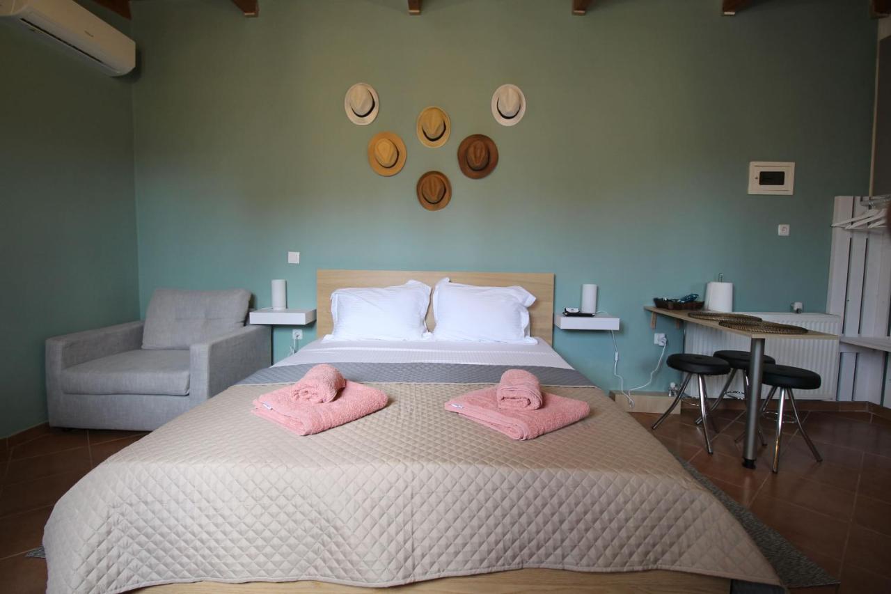 Pikinas Studios near ATH airport - B&B Markópoulo