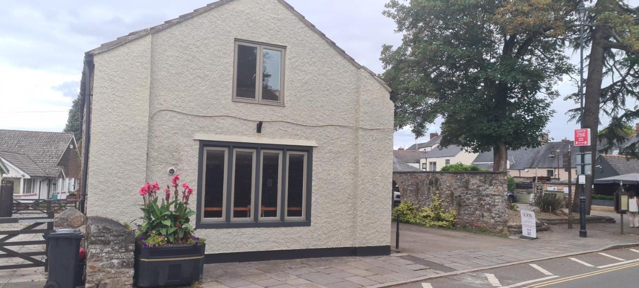 Charming 1-Bed loft in Caerleon - B&B Newport