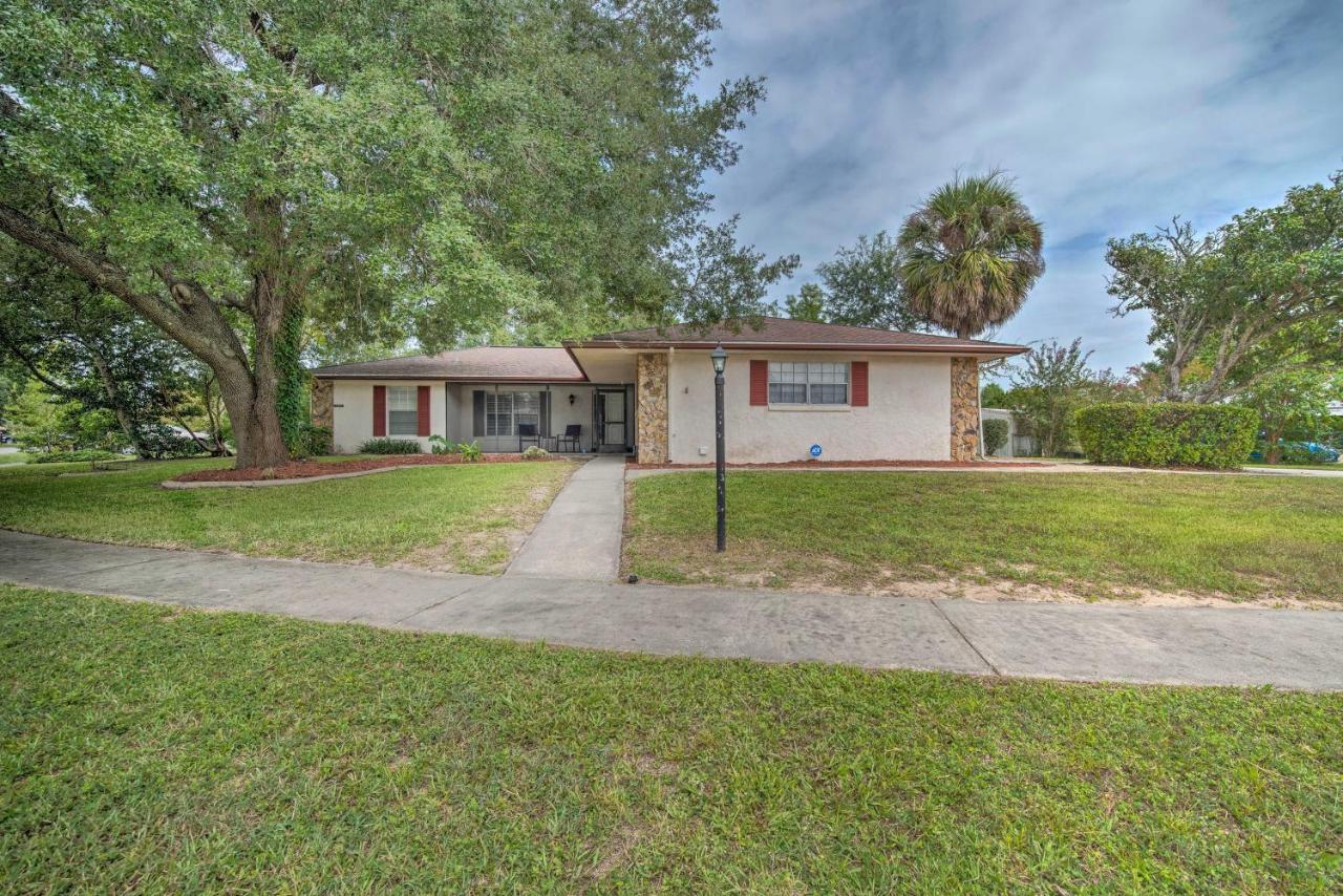 Family-Friendly Ocala Retreat 18 Mi to Dtwn! - B&B Marion Oaks